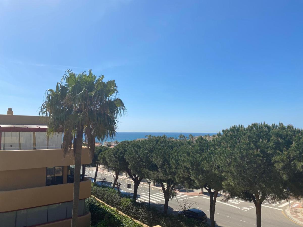 Апартаменты Lets In The Sun Blue Cala Ла-Кала-де-Михас Экстерьер фото