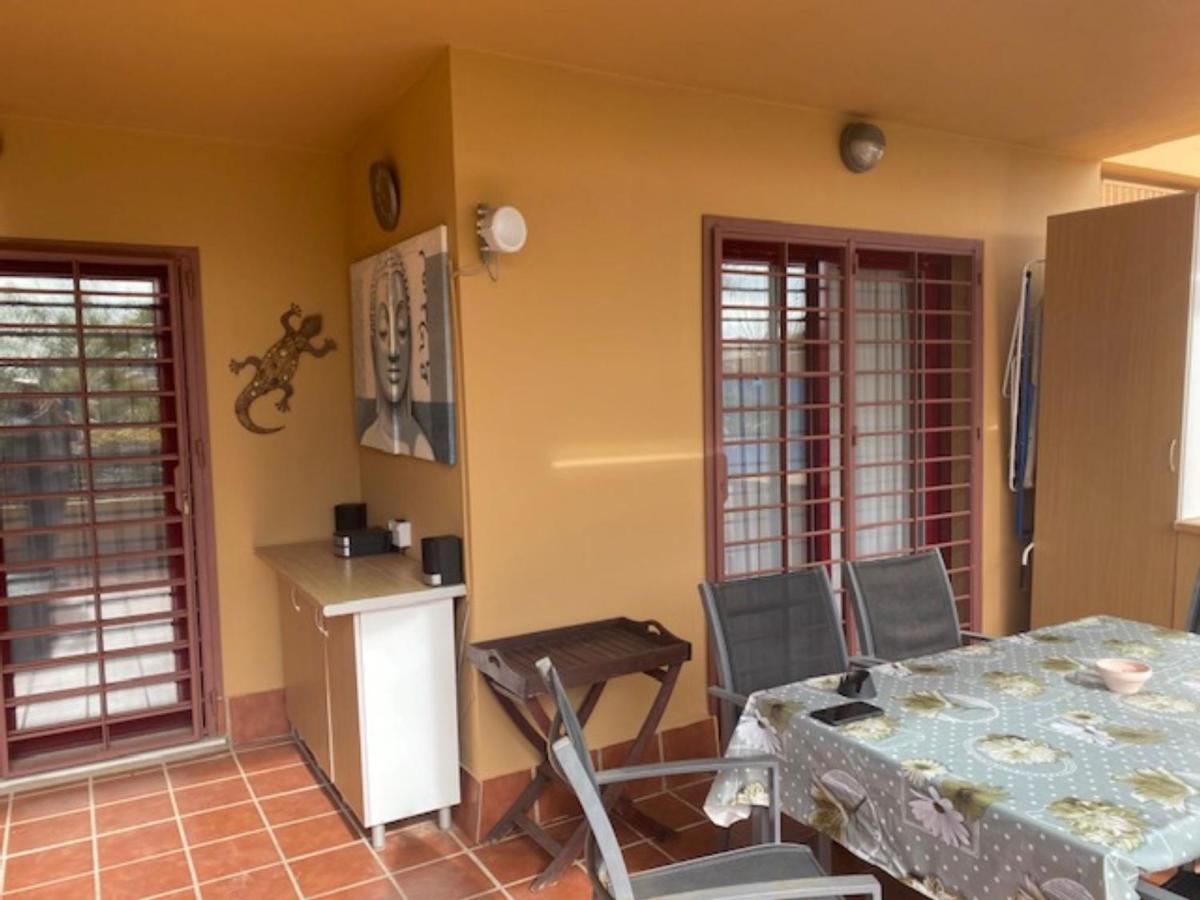 Апартаменты Lets In The Sun Blue Cala Ла-Кала-де-Михас Экстерьер фото