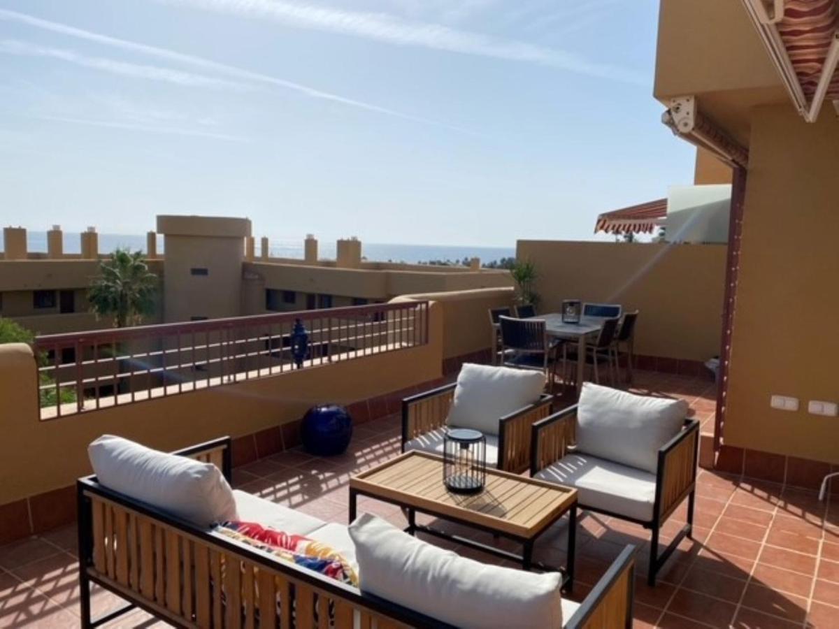Апартаменты Lets In The Sun Blue Cala Ла-Кала-де-Михас Экстерьер фото