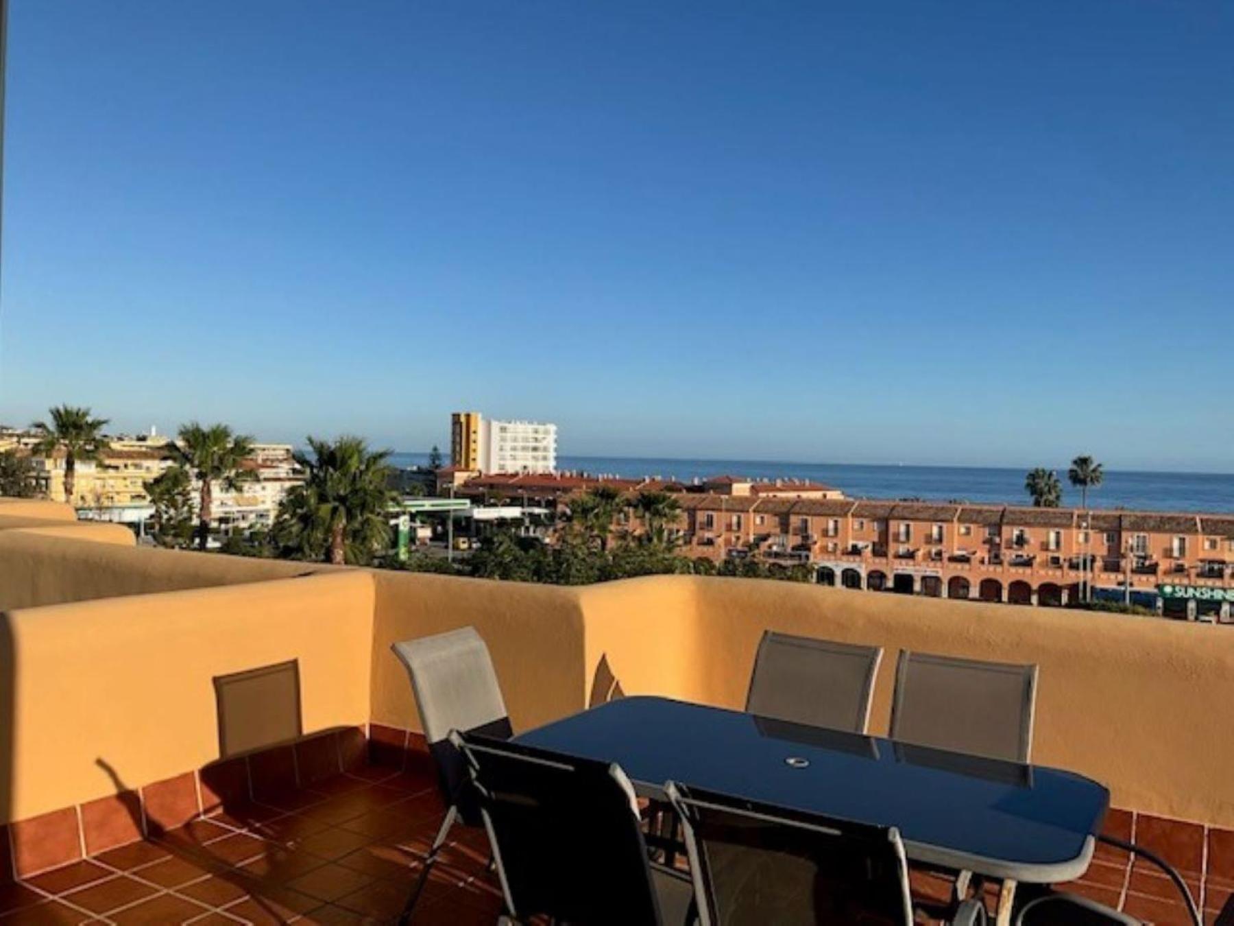 Апартаменты Lets In The Sun Blue Cala Ла-Кала-де-Михас Экстерьер фото
