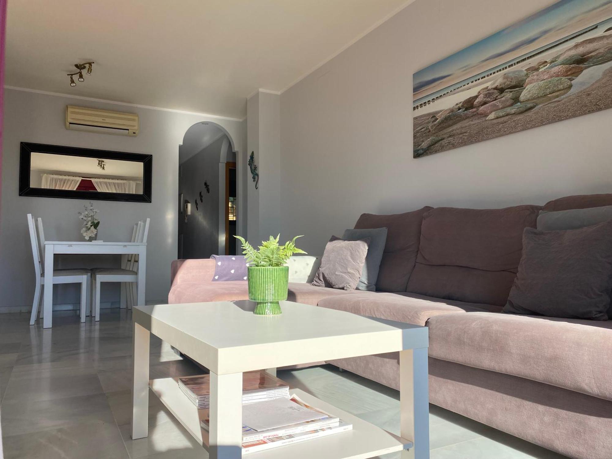 Апартаменты Lets In The Sun Blue Cala Ла-Кала-де-Михас Экстерьер фото