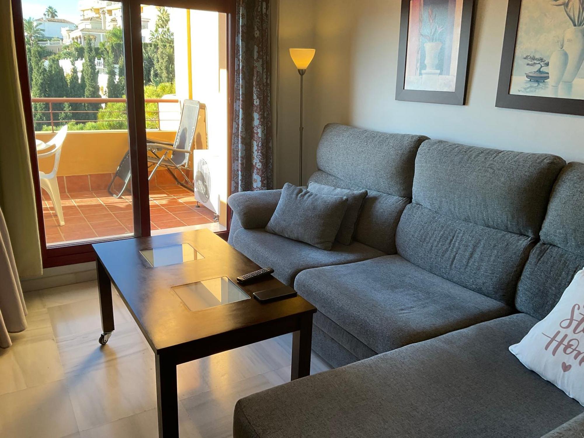 Апартаменты Lets In The Sun Blue Cala Ла-Кала-де-Михас Экстерьер фото