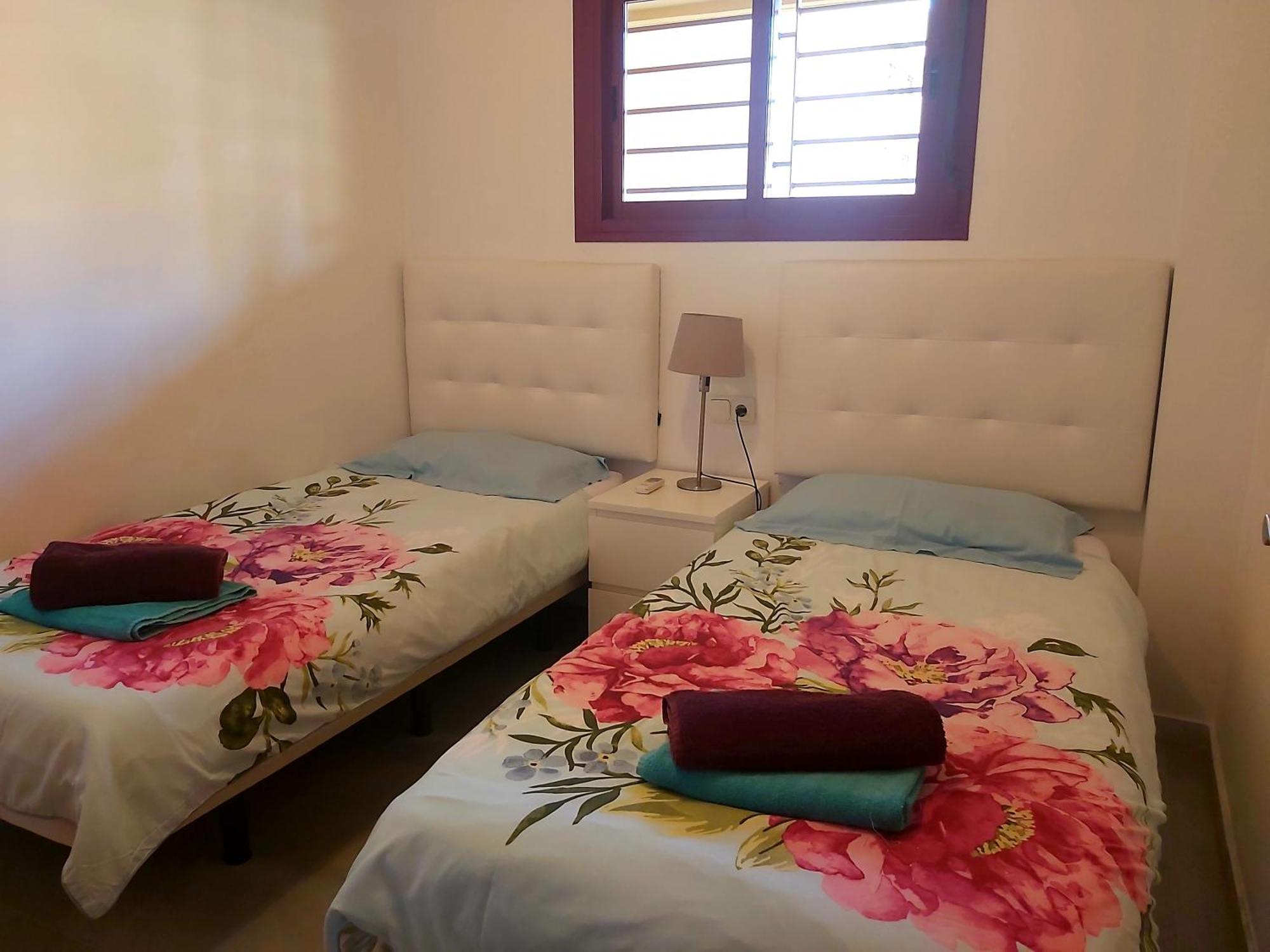 Апартаменты Lets In The Sun Blue Cala Ла-Кала-де-Михас Экстерьер фото